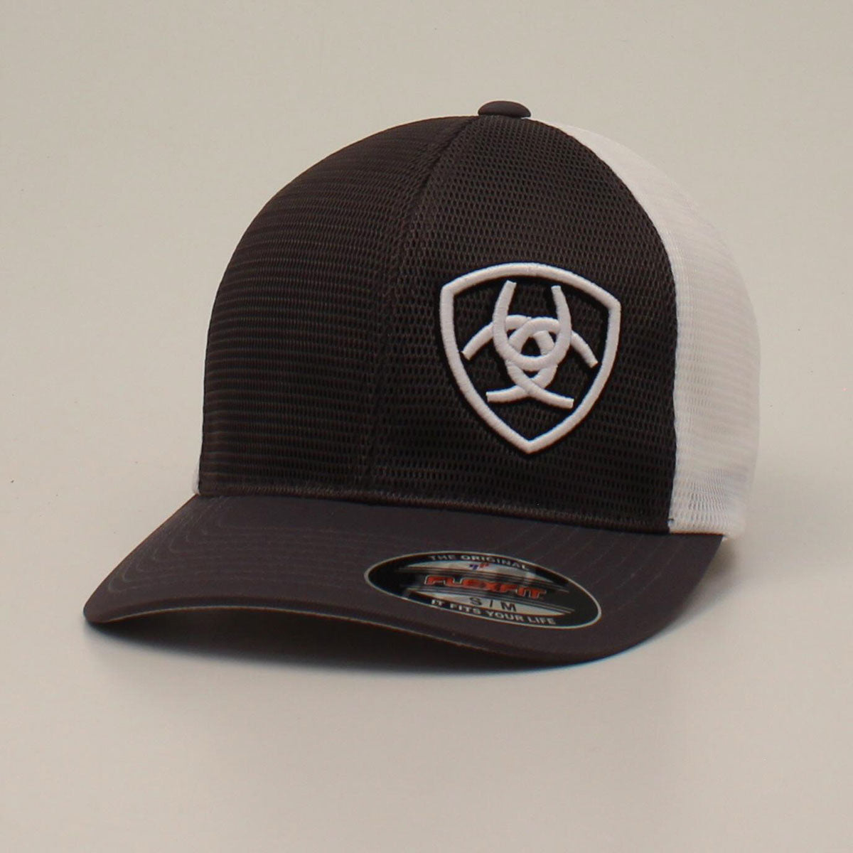 ARIAT MENS FLEXFIT CAP OFFSET SHIELD CHARCOAL WHITE