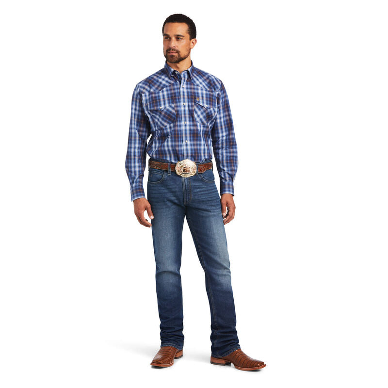 Camisa elástica de corte clásico con broches a presión, implacable e inexorable 