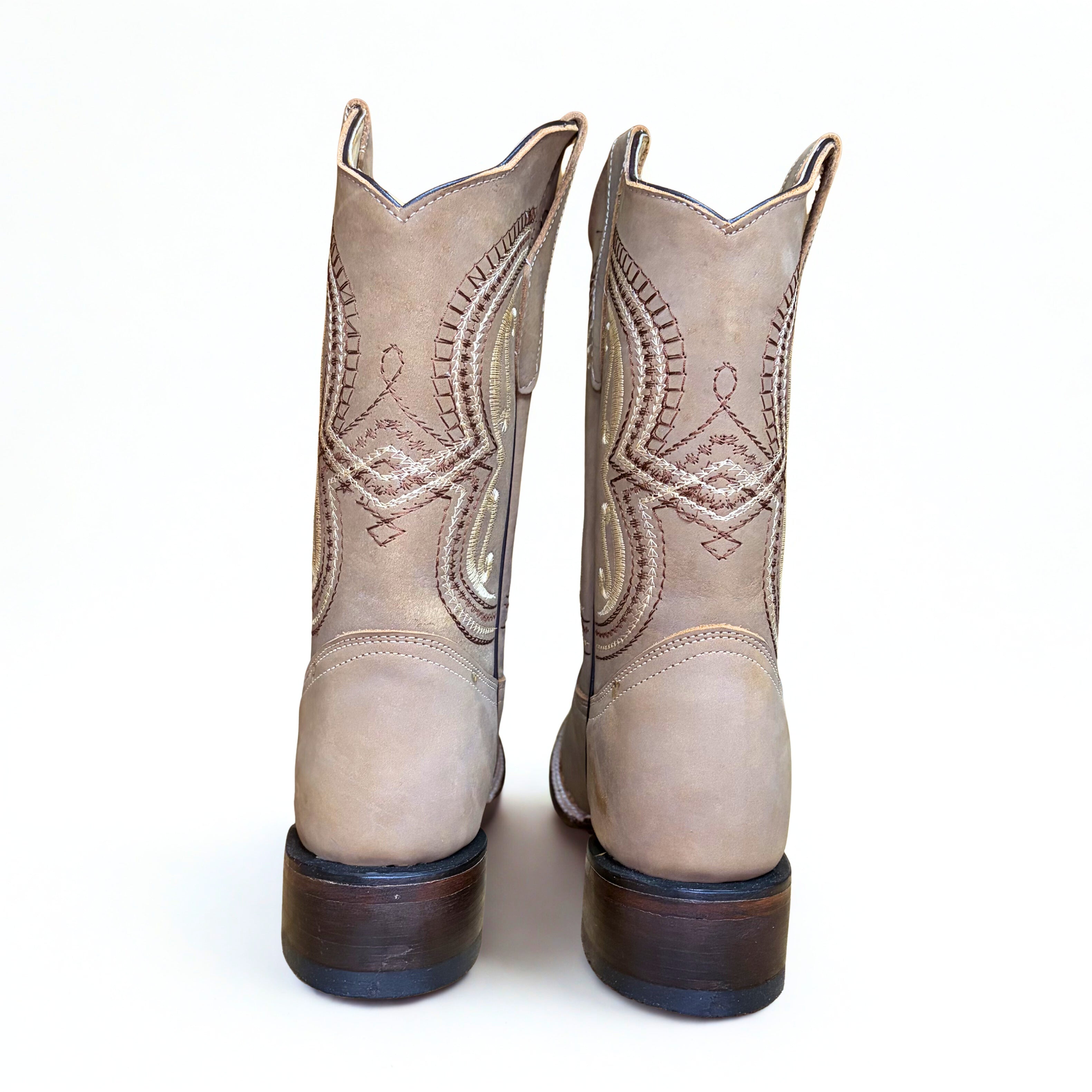 Arius Nobuk Topo Bulldog Boot