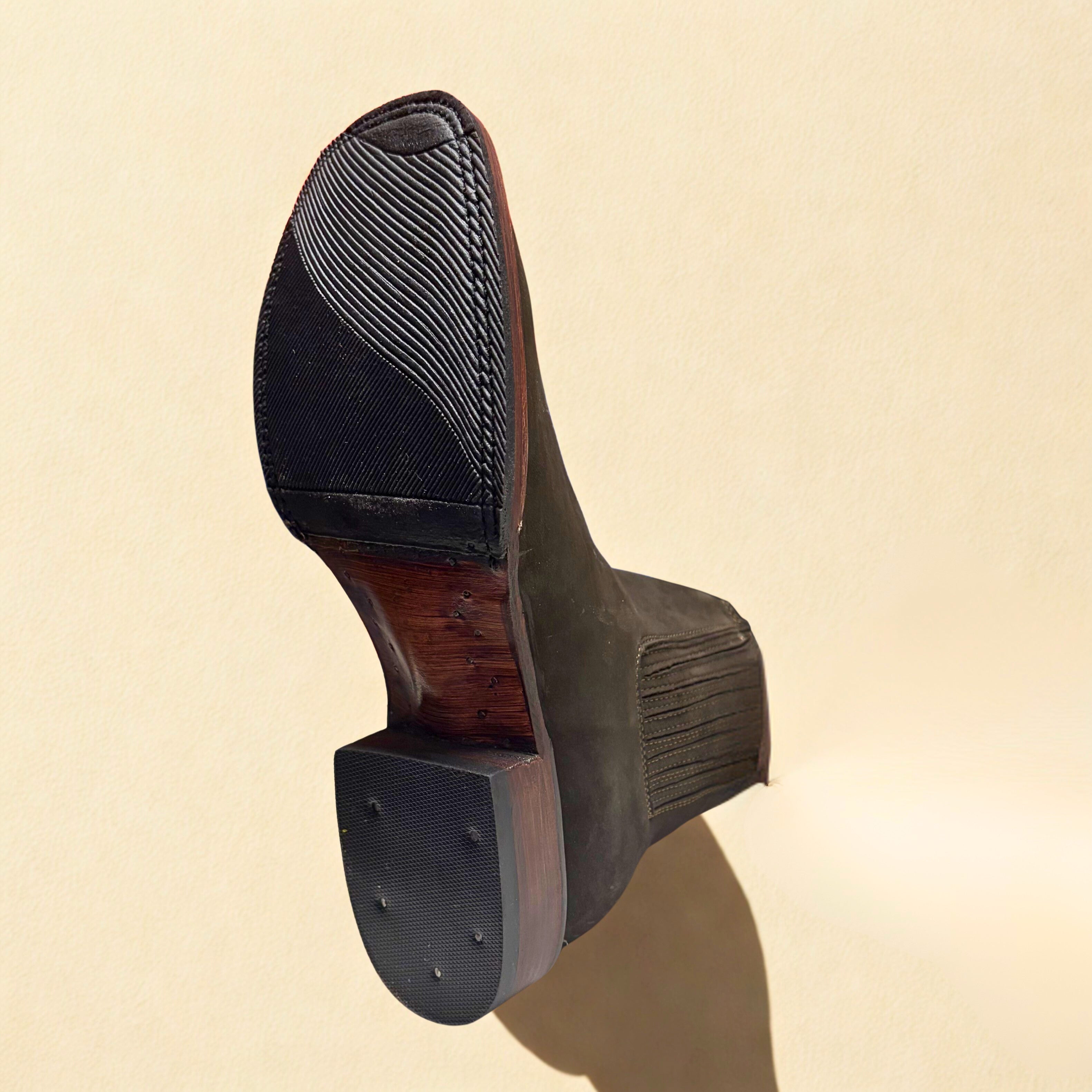 Cerro 1710 Nobuck Cafe Square Toe Botin