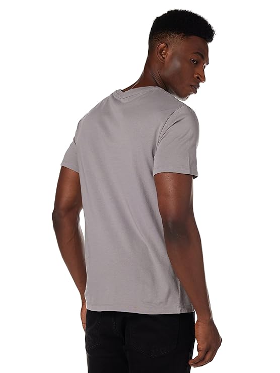 Camiseta gráfica de cuello redondo