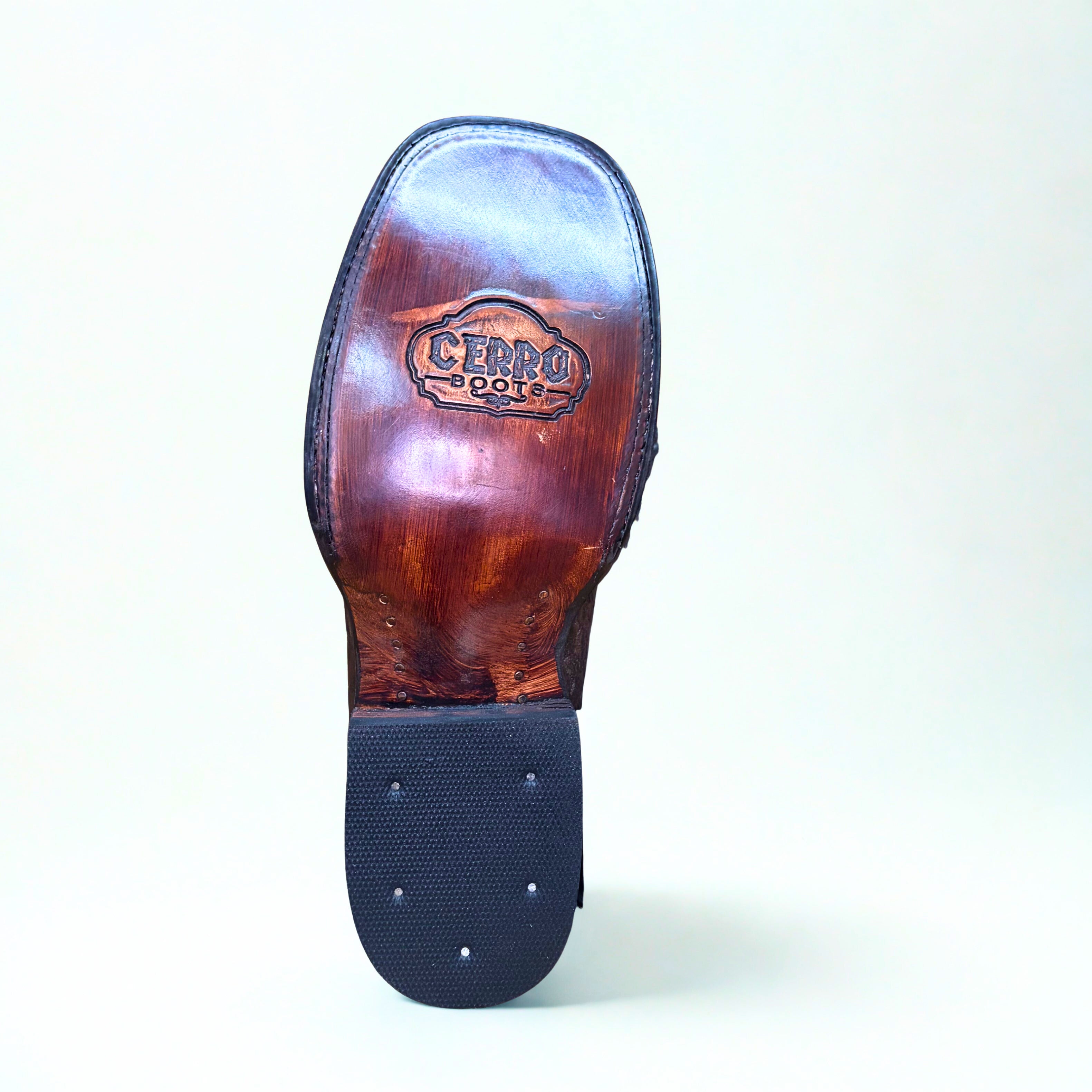 Cerro CV Cocodrilo Cafe Square Toe