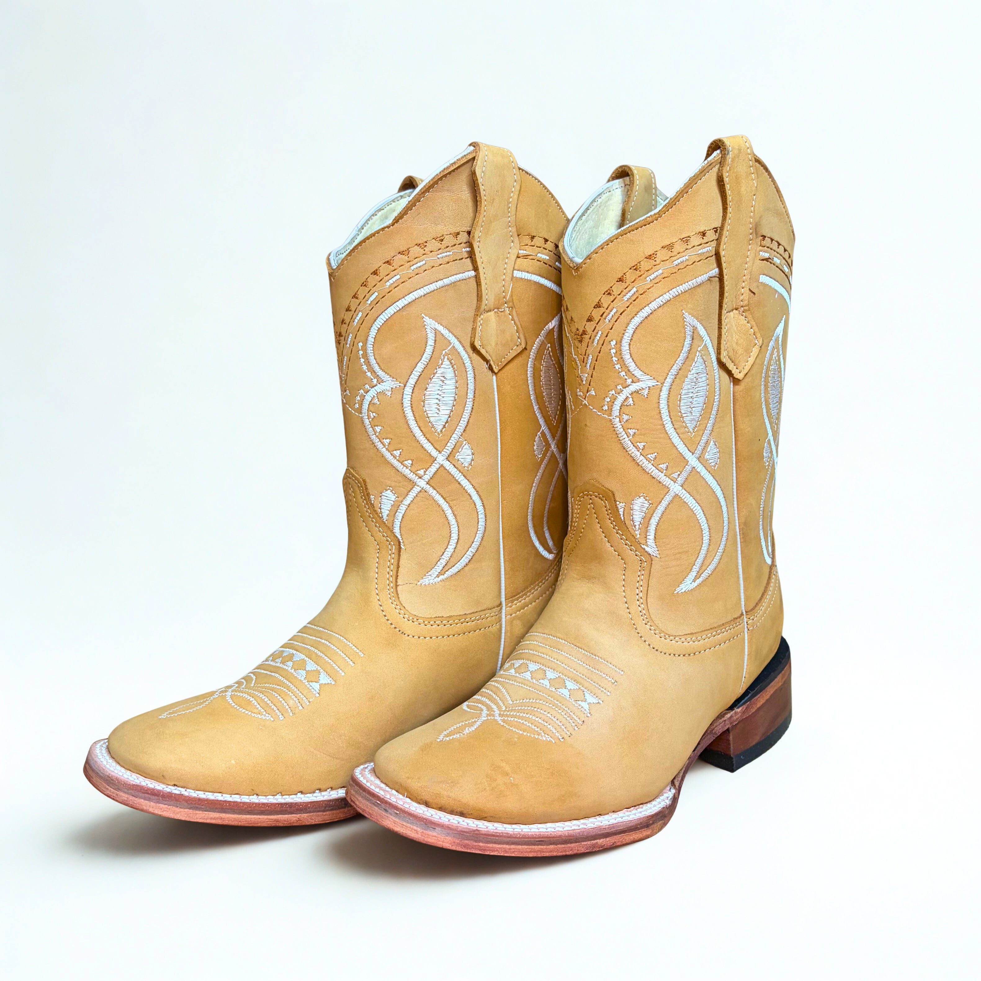 Arius Nobuck Miel Bulldog Boot