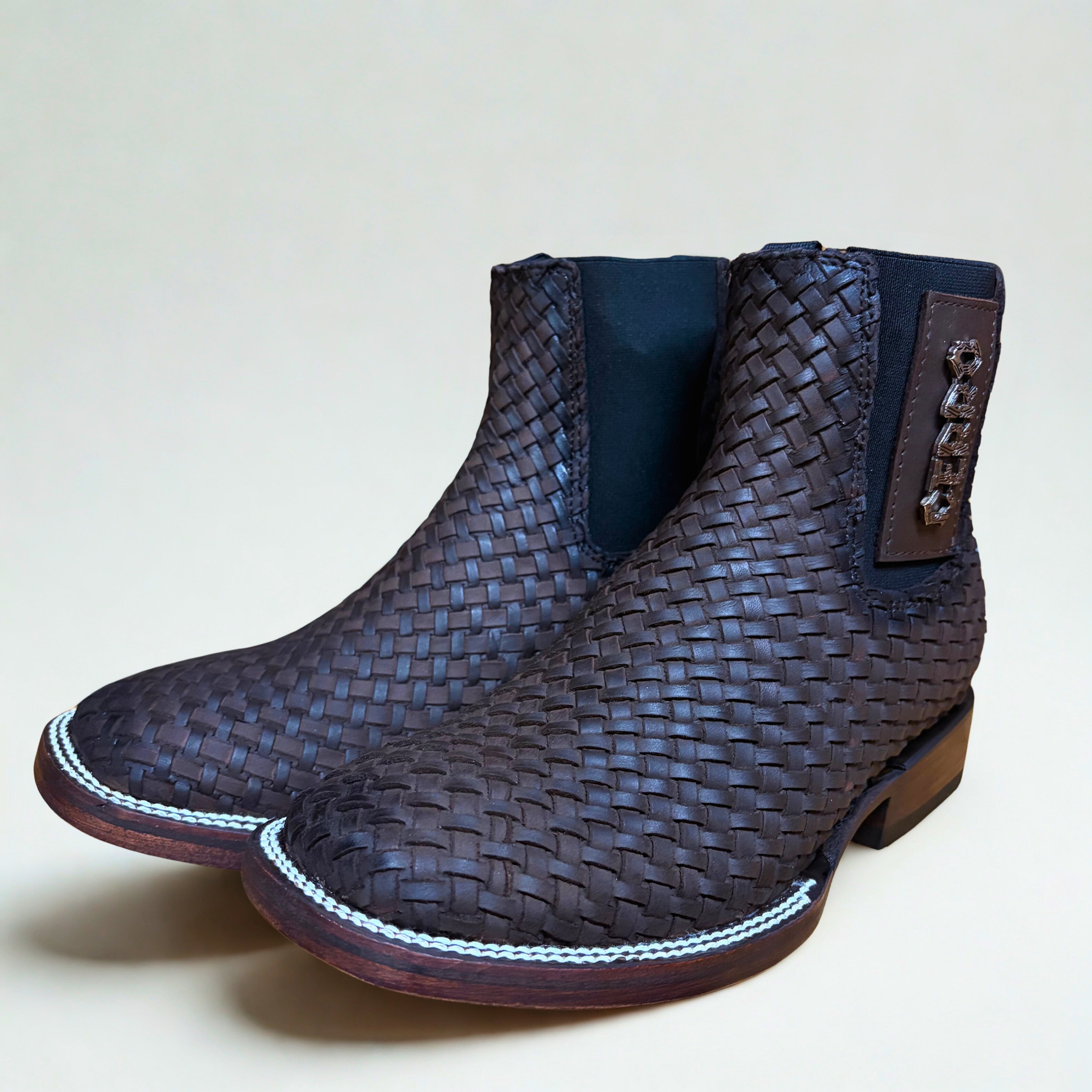 Cerro Petatillo Cafe Square Toe Botin