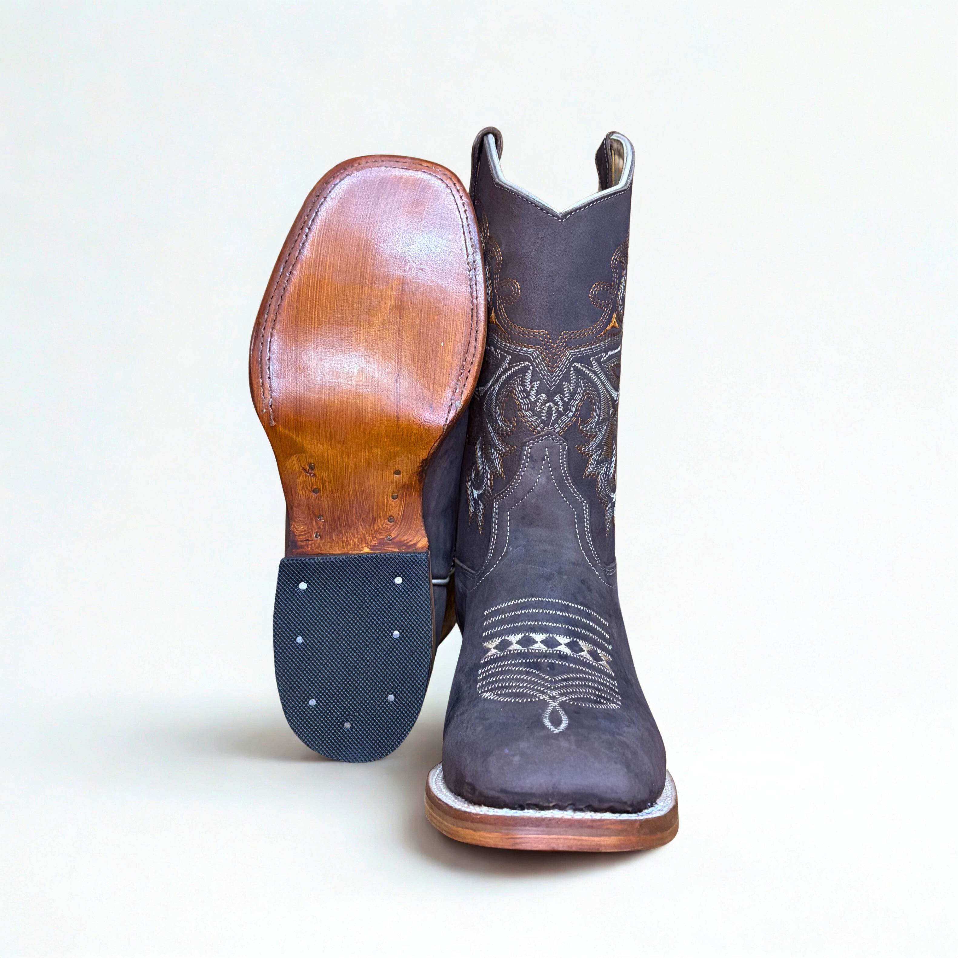 Arius Creazy Cafe Bulldog Boot