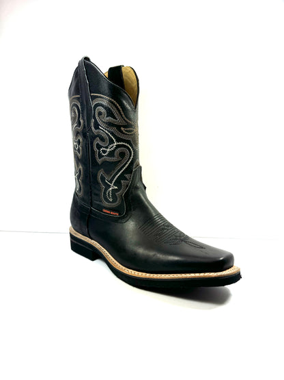 Cerro Rodeo Boot in Black