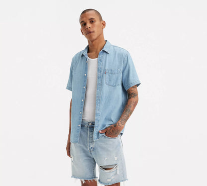 LEVI’S CLASSIC STANDARD FIT SHIRT