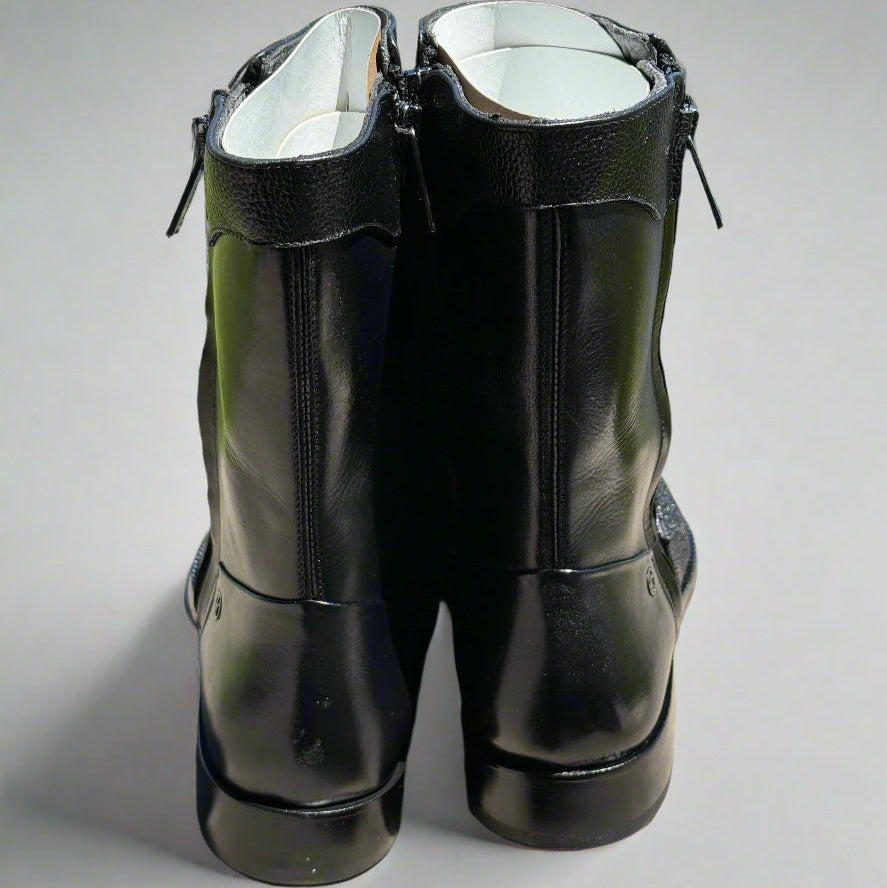 Bota de punta redonda con cremallera Stingray