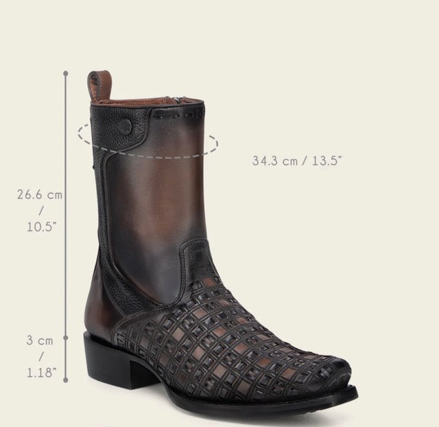 Bota cuadrada estrecha