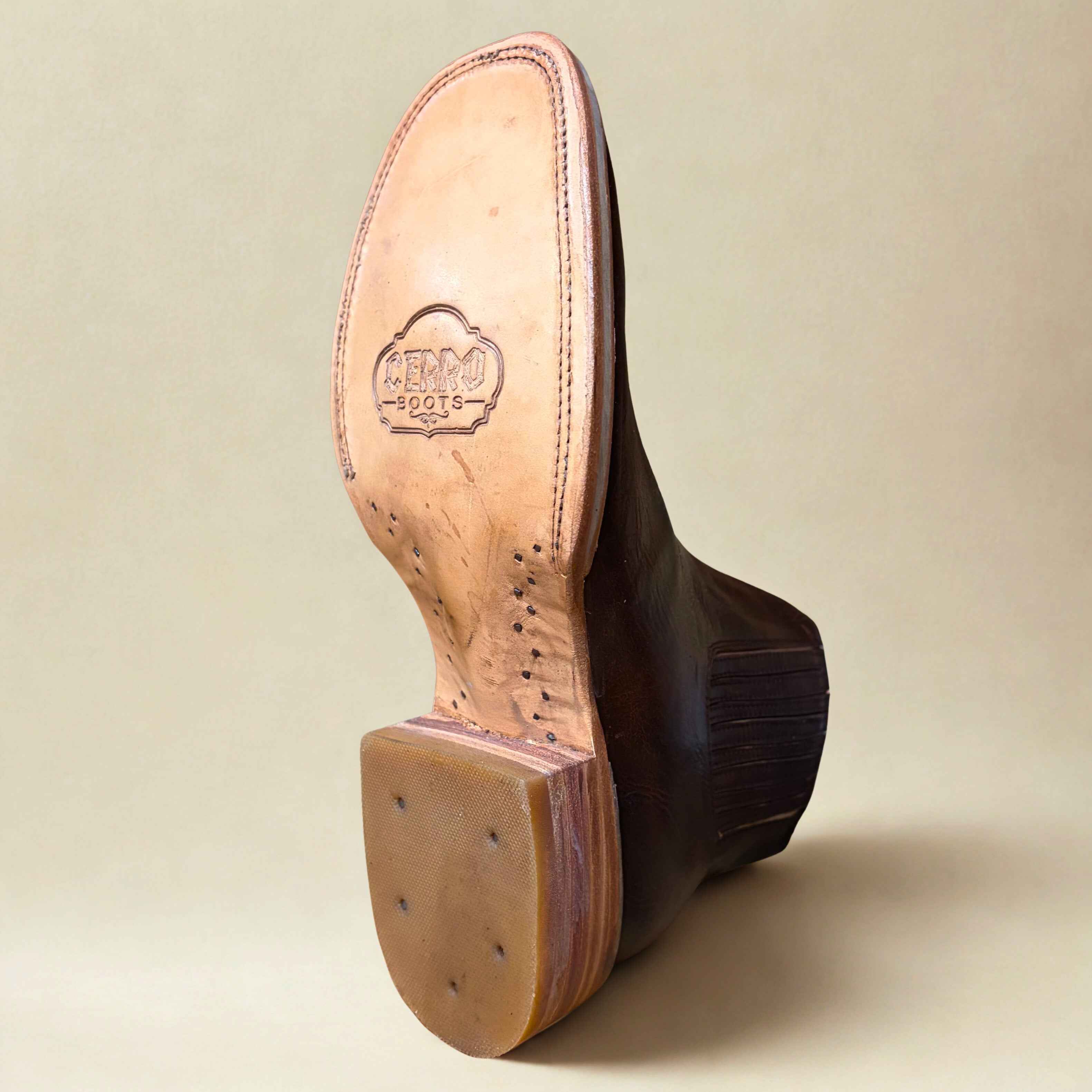 Cerro 1700 Whisky Cafe Square Toe Botin