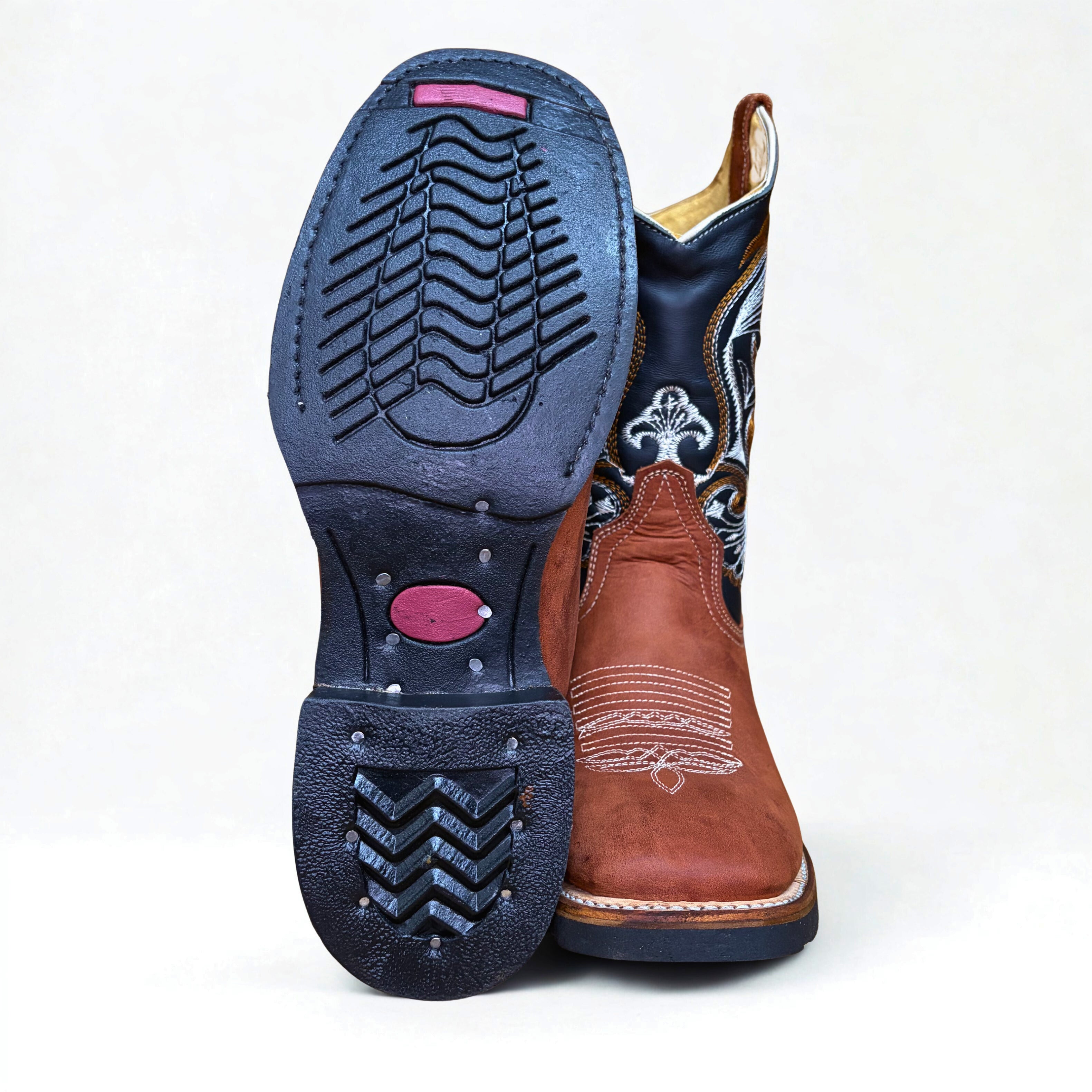 Arius Creazy Shedron Negro Bulldog Boot