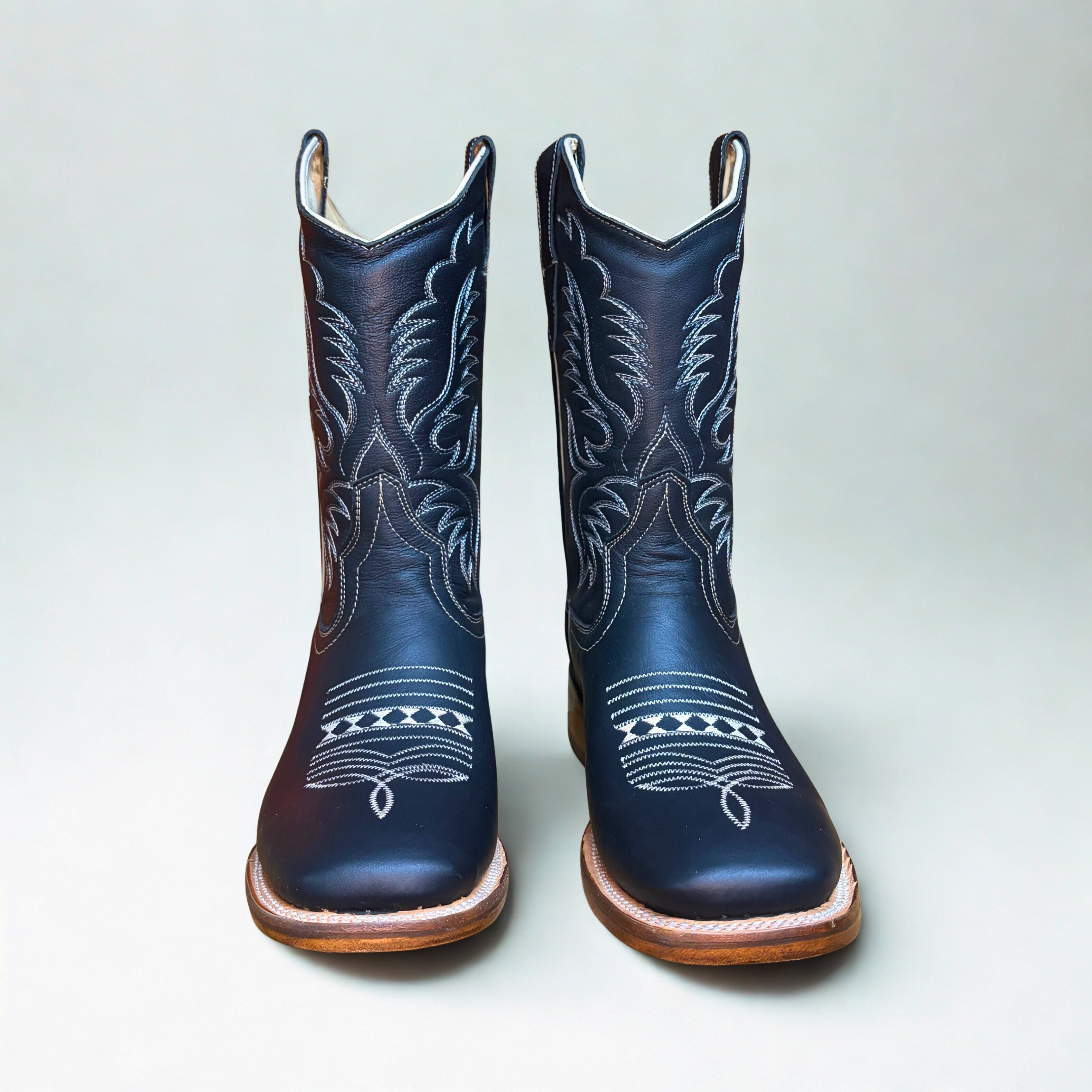 Arius Napa Negro Bulldog Boot