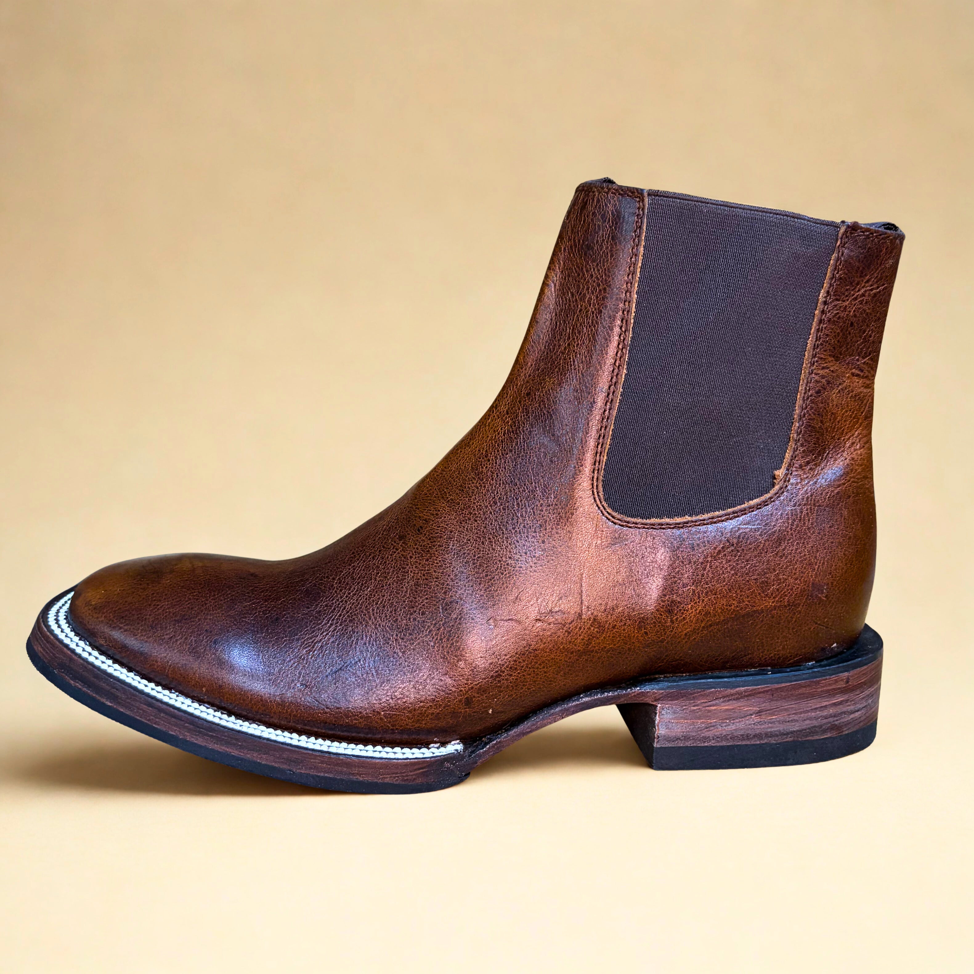 Cerro Flooter 1760 Whisky Cafe Square Toe Botin