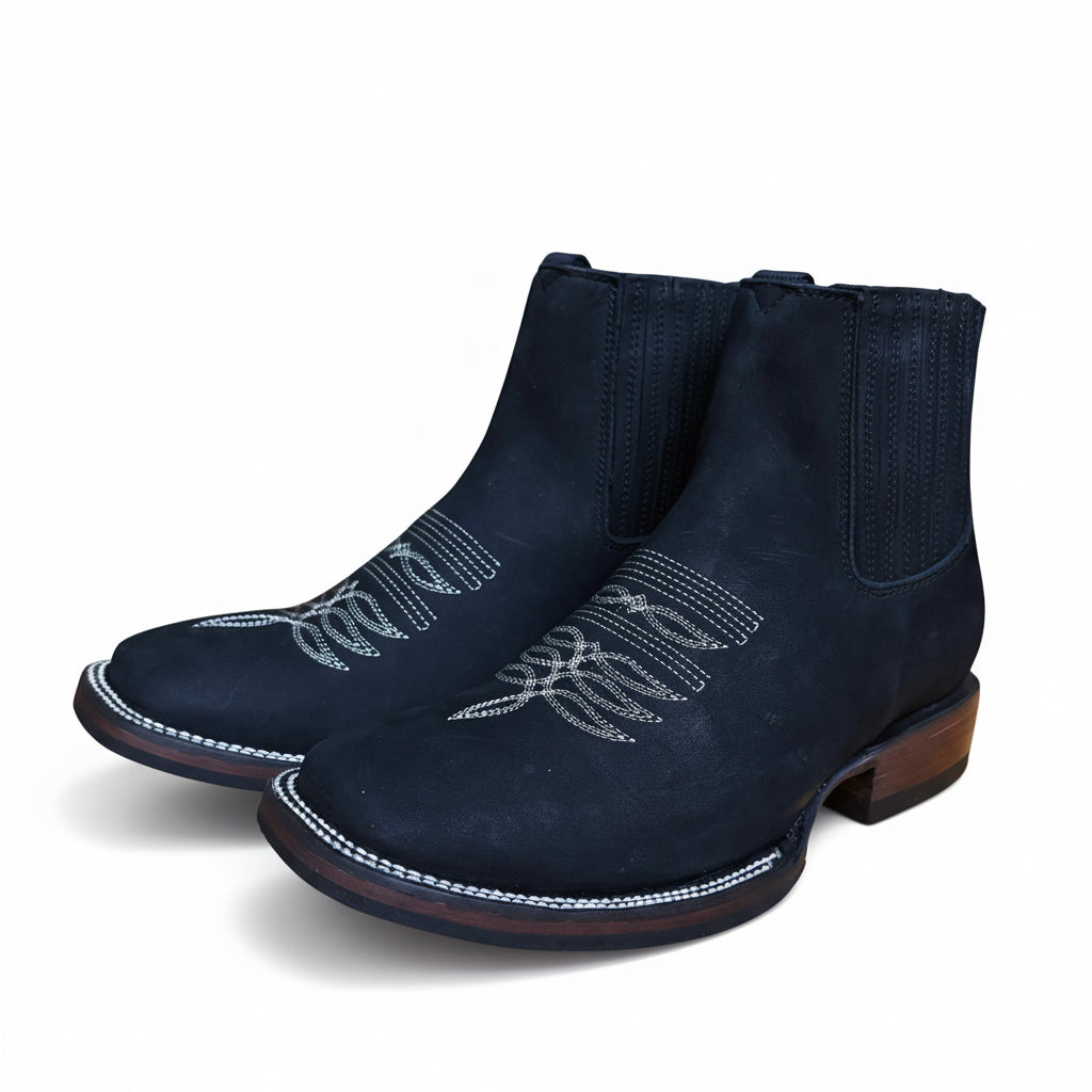 Cerro 1710 Nobuck Black Square Toe Botin