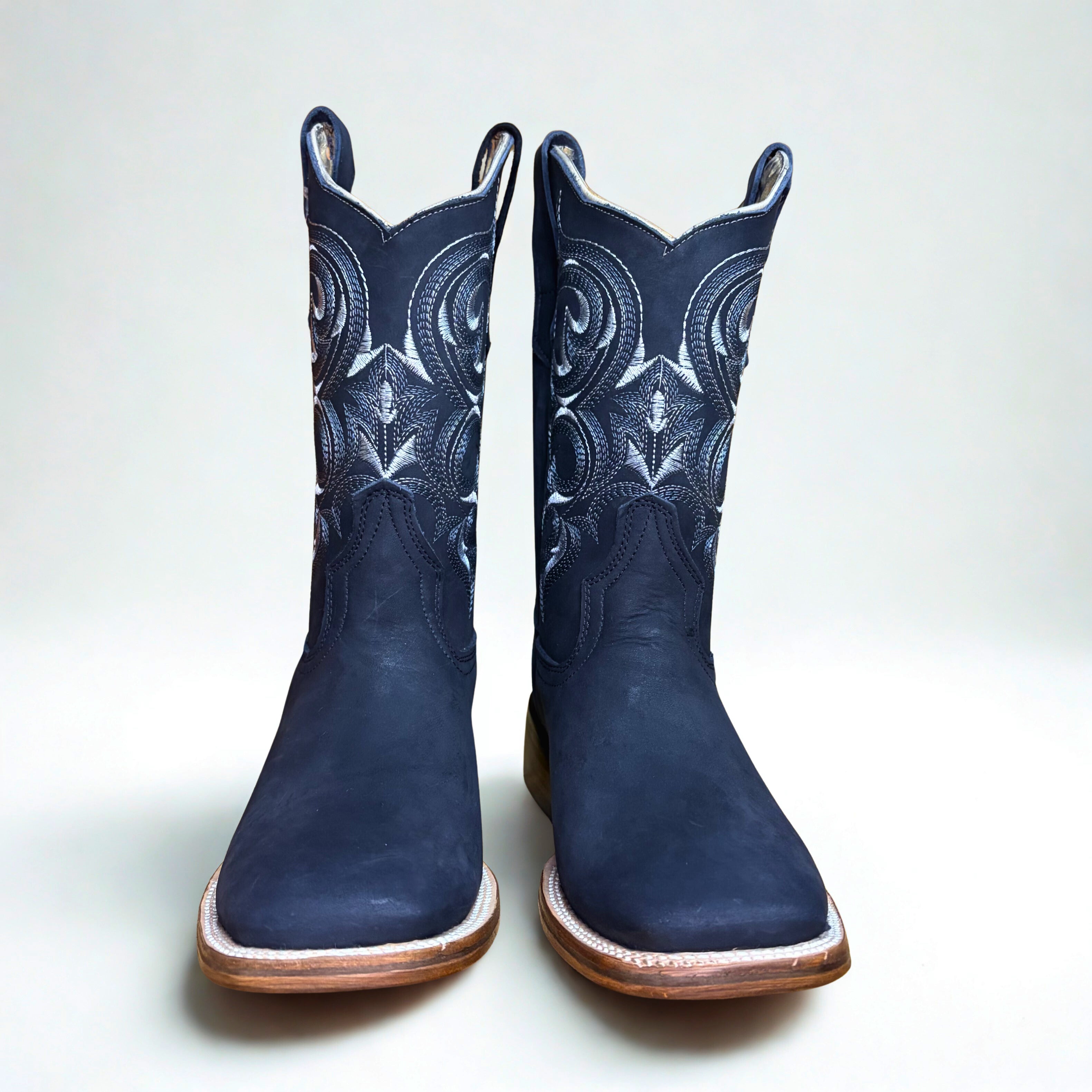 Arius Nobuck Negro Bulldog Boot