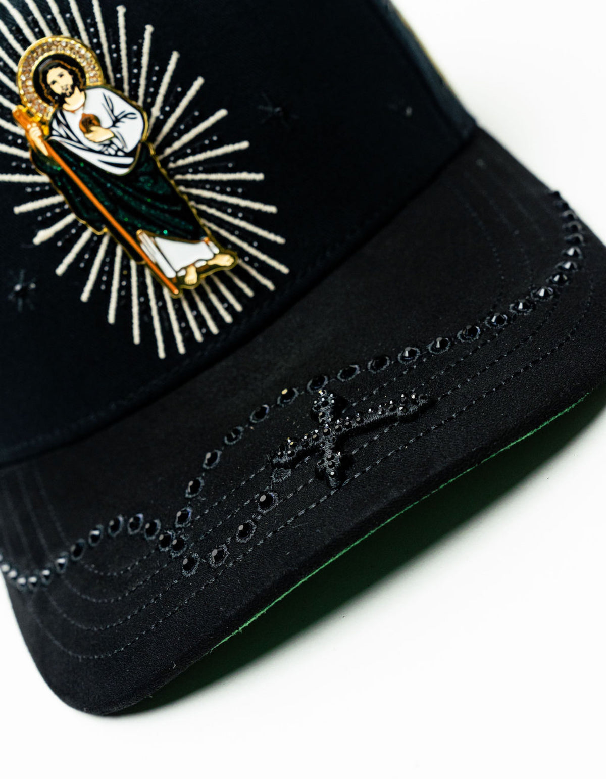 San Judas Cristal Black Hat