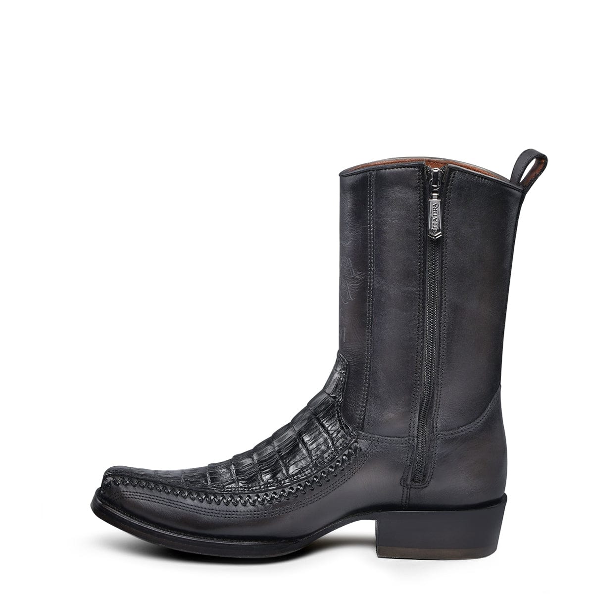 Bota de punta cuadrada estrecha tejida y con láser de caimán negro escotado