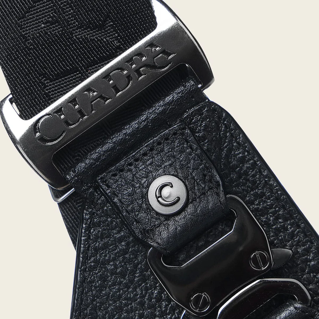 Close-up of strap and leather detail on Cuadra Black Stingray Zipper Bag