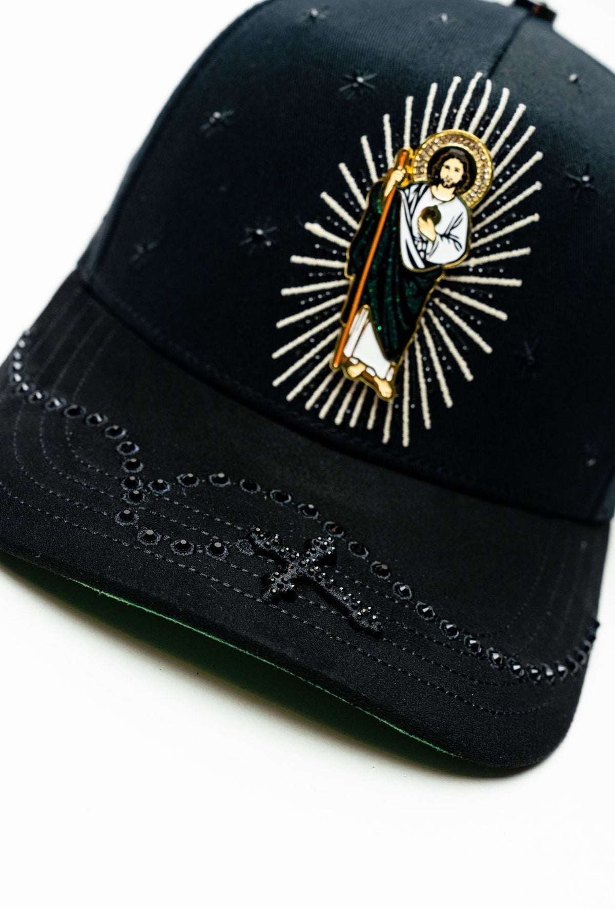 San Judas Cristal Black Hat
