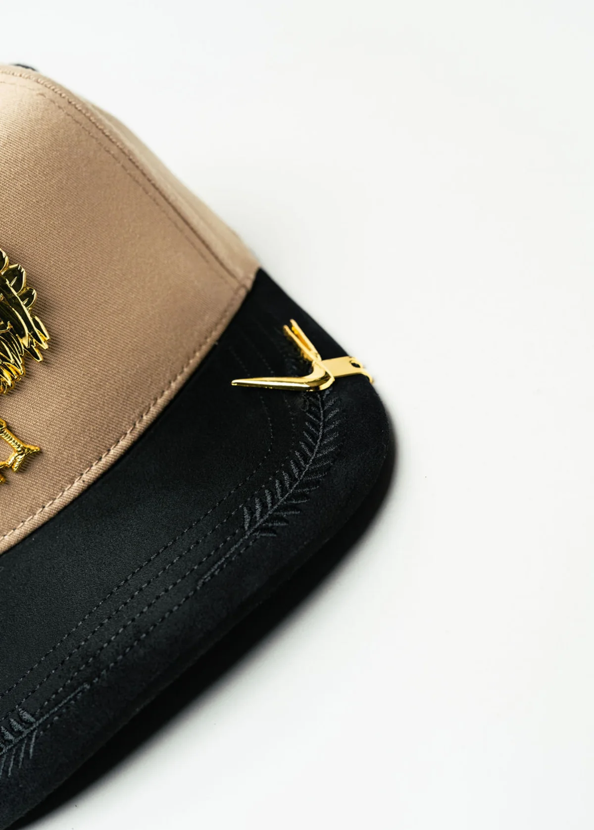 Puestos 15 Gallo Beige Hat