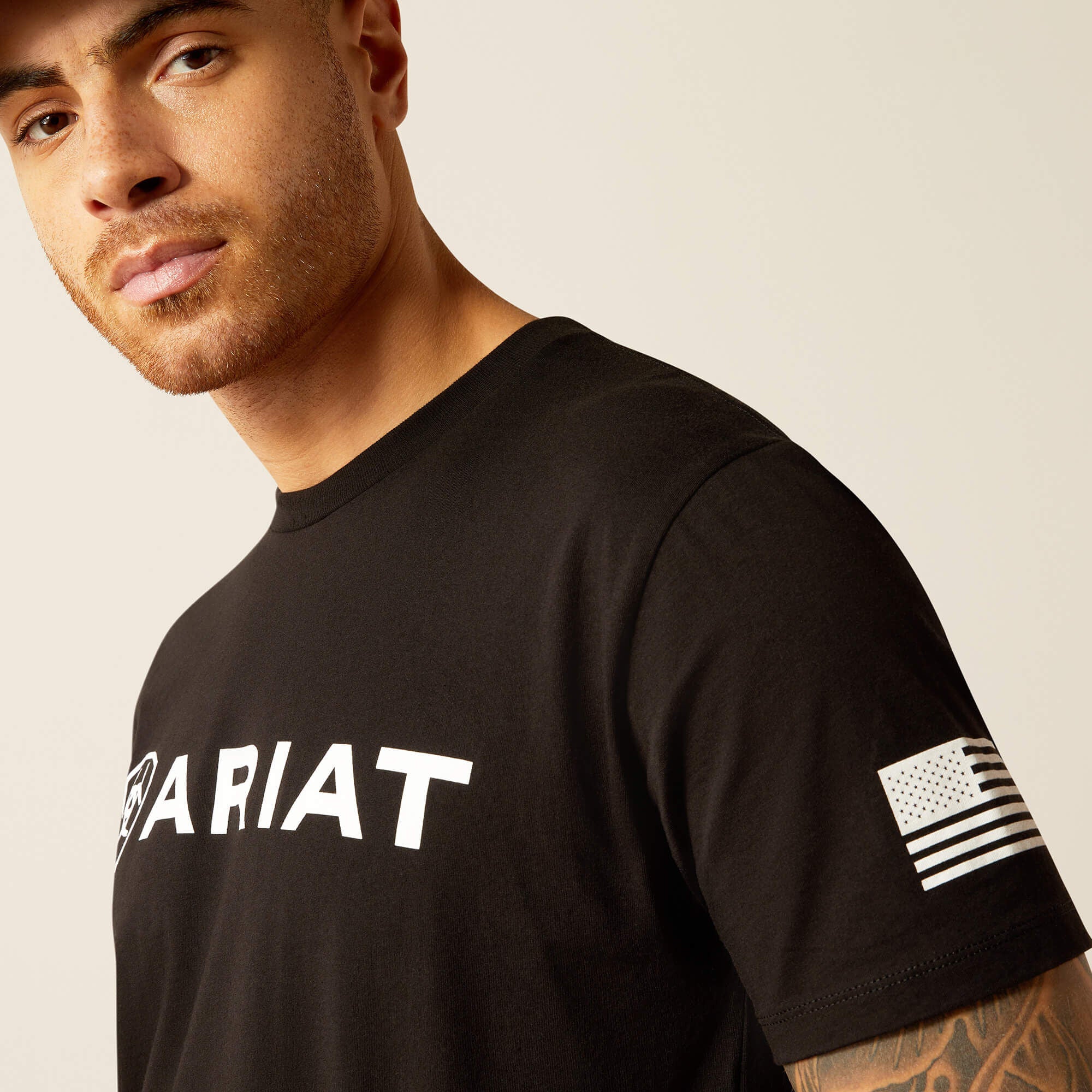 Camiseta con bandera del escudo