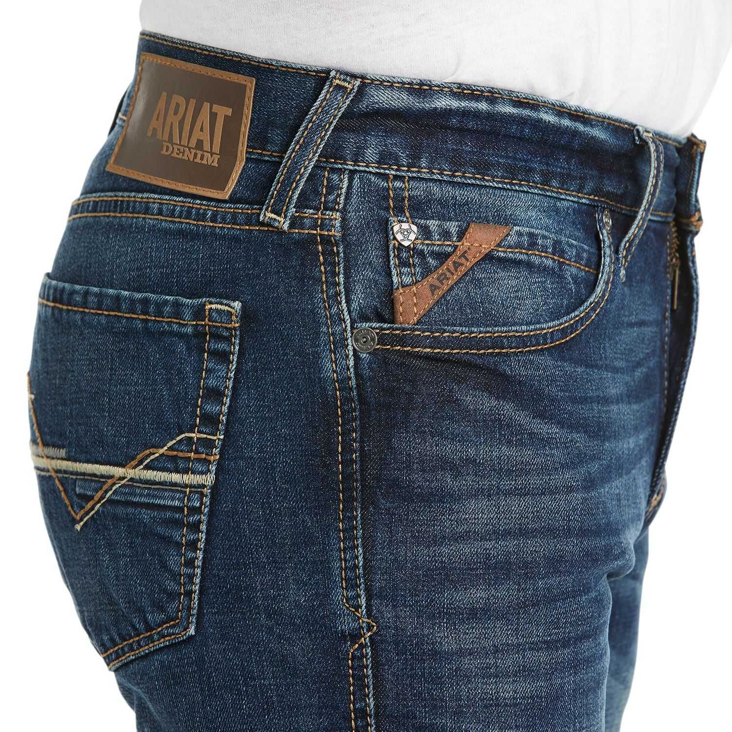 M8 Modern Slim Fit Straight Jeans