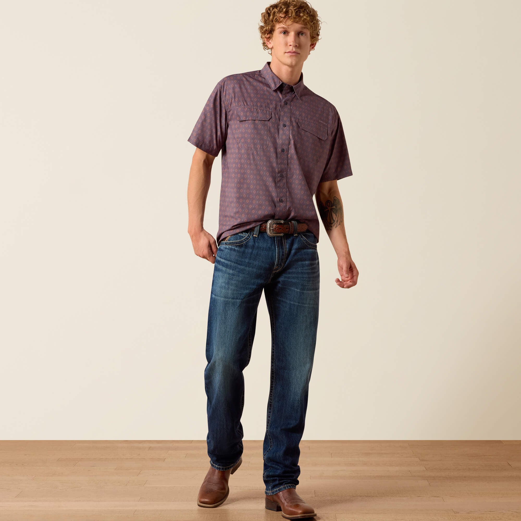 Ariat Printed VentTEK Outbound Classic Fit Shirt full body view on model in mauve print
