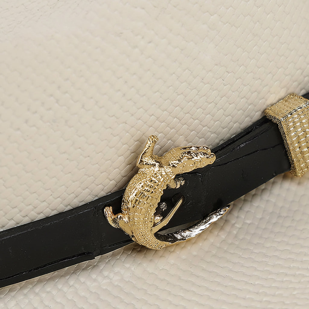 Close-up of gold buckle detail on the hatband of Cuadra Ivory 100X Handmade Cayman Hat