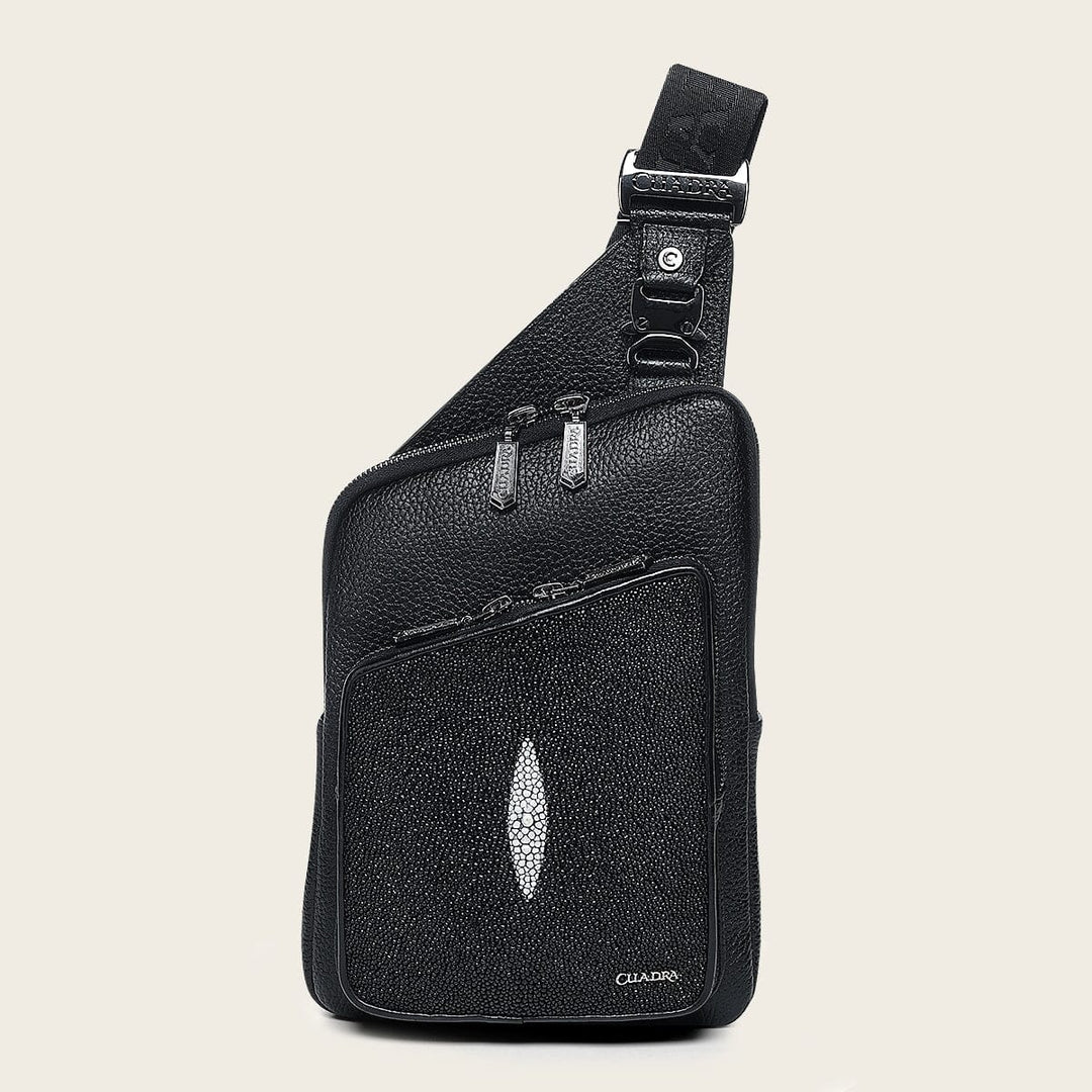 Cuadra Black Stingray Zipper Bag in black leather with adjustable crossbody strap