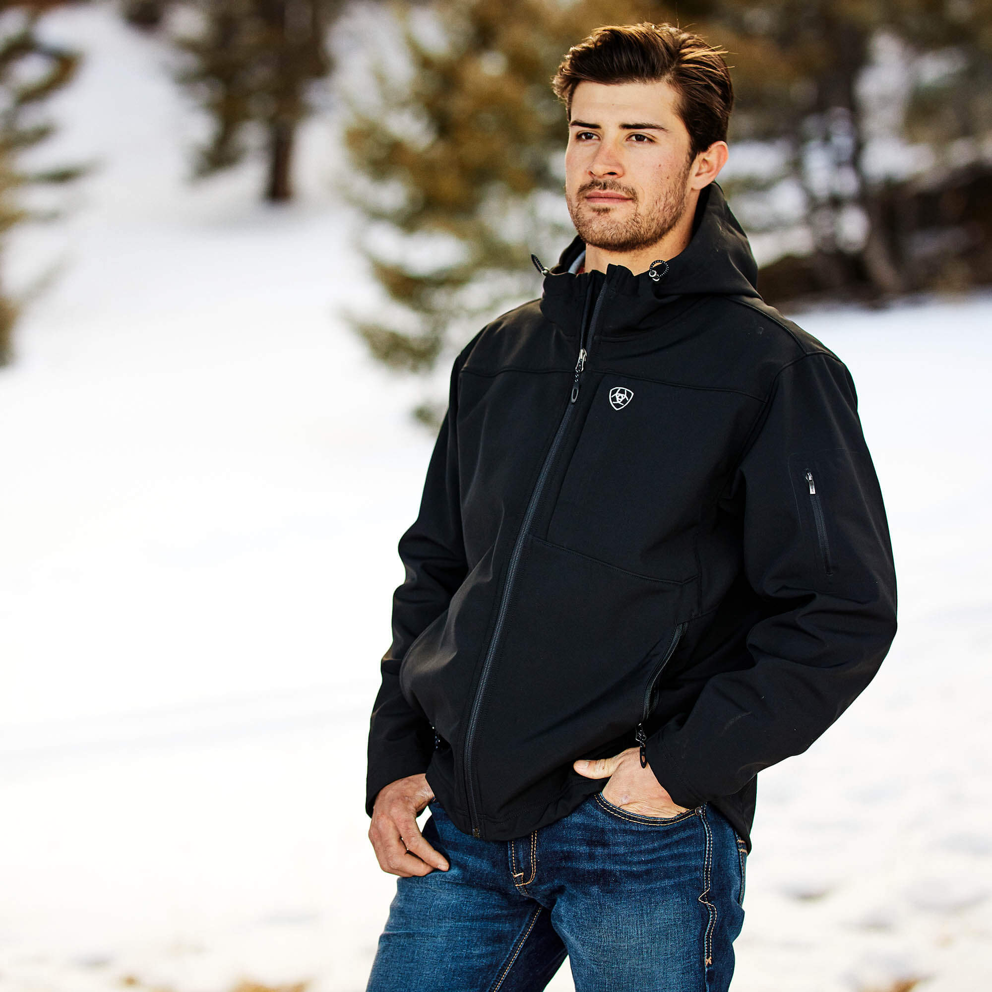 Chamarra impermeable softshell con capucha Vernon
